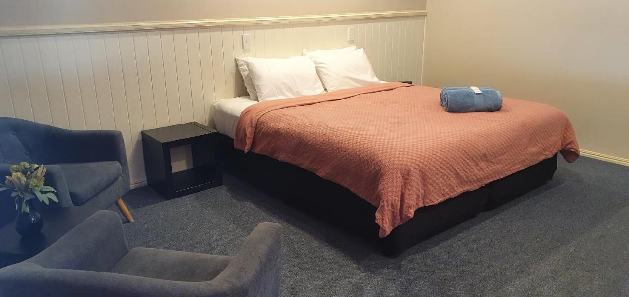 Dirranbandi Motor Inn Luaran gambar