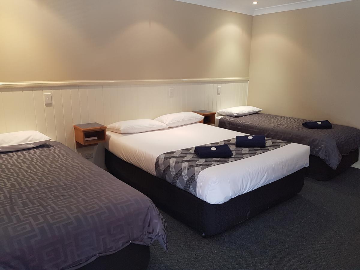 Dirranbandi Motor Inn Luaran gambar